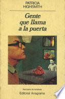Gente que llama a la puerta
