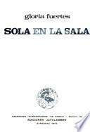 Sola en la sala